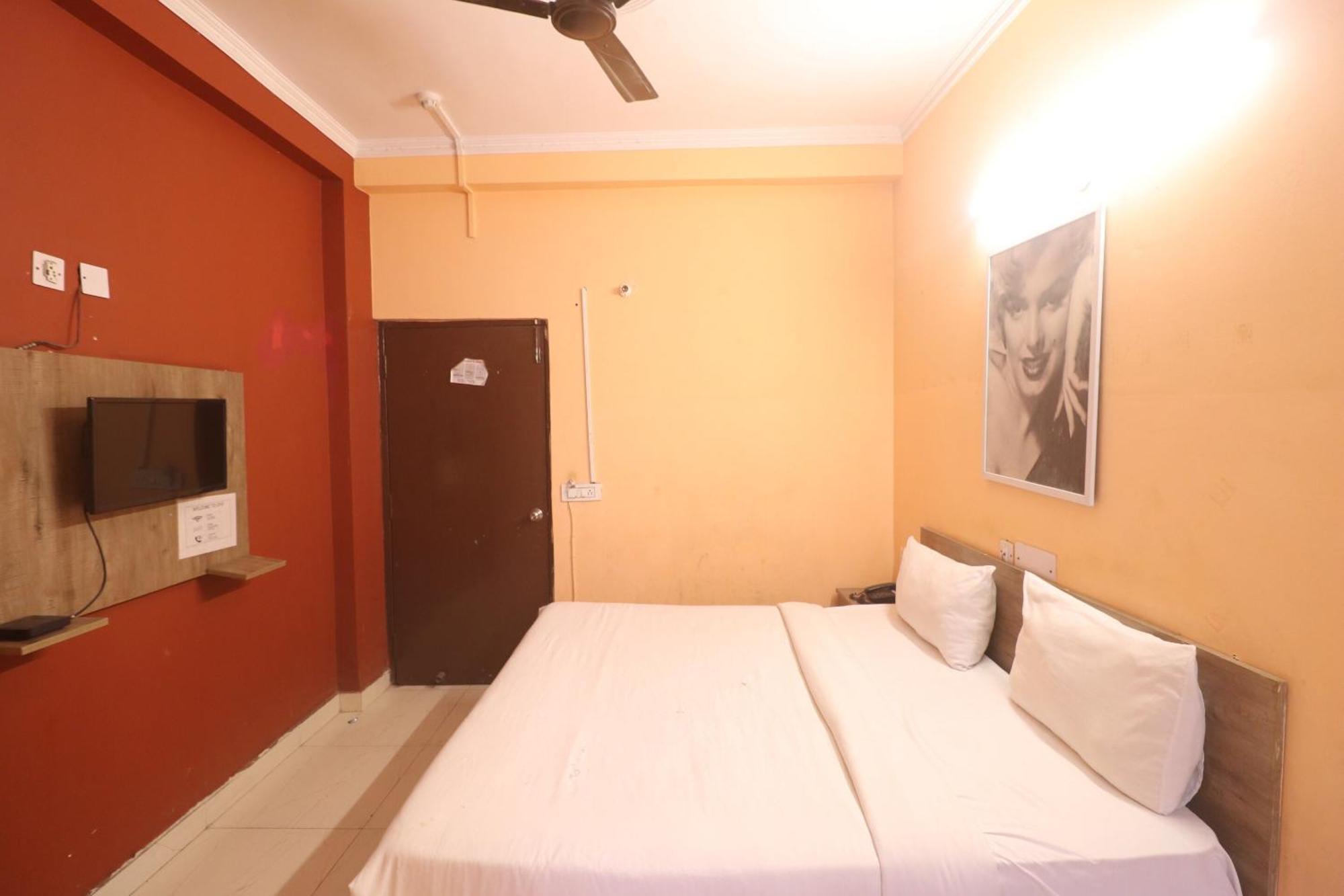 Hotel O Avni Residency Gurgaon Exterior photo